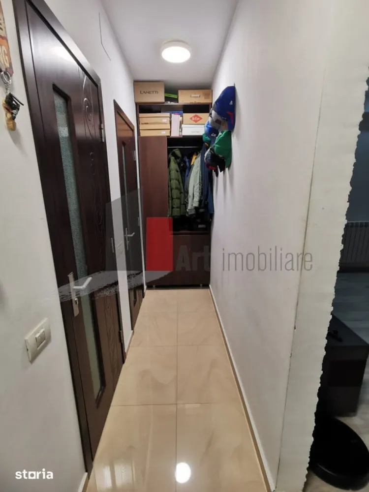 Vanzare apartament 3 camere | Bloc (8 ap) | Loc de parcare | Gorjului