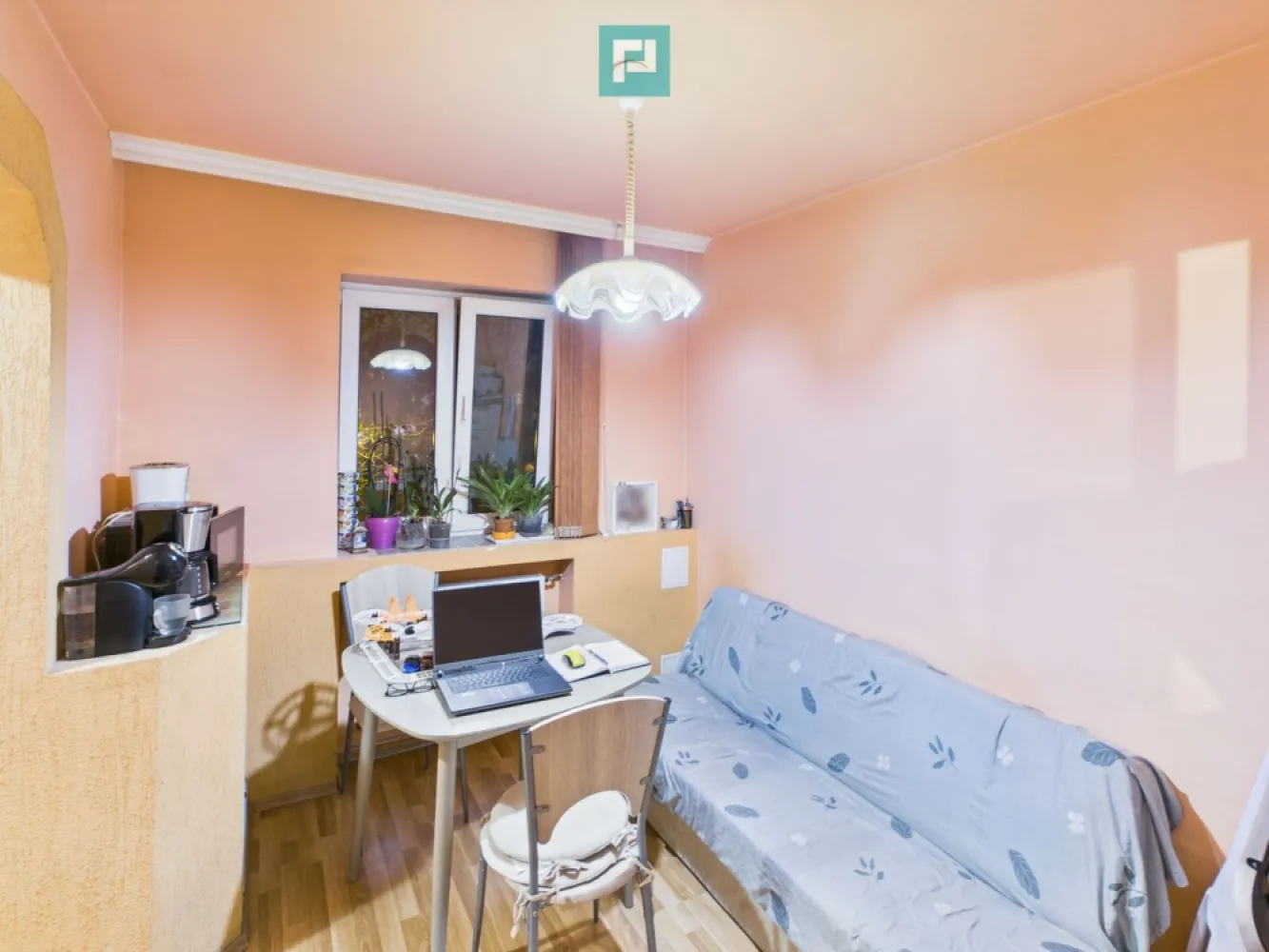 Apartament cu 3 camere tip X, Str. Feldioarei