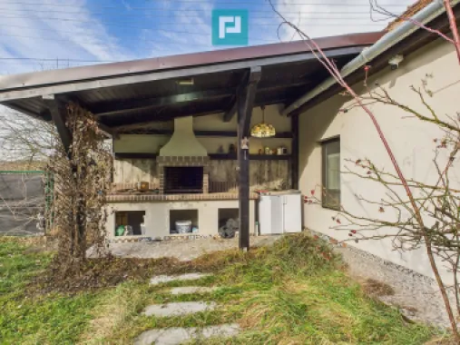 Casă deosebită la Urvişu de Beliu