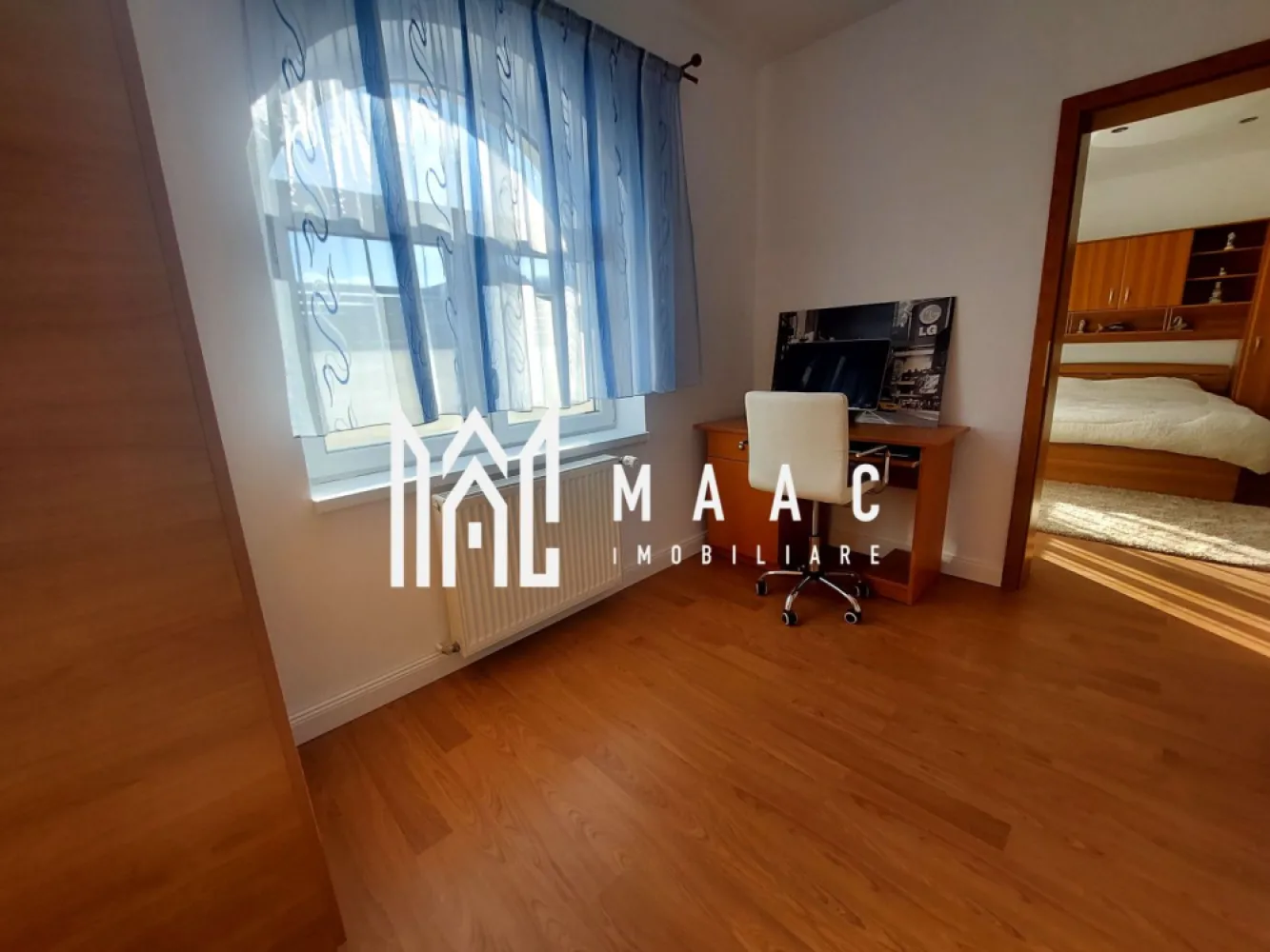 Casă | 4 camere | 240 MPU | Acces auto | Mediaș