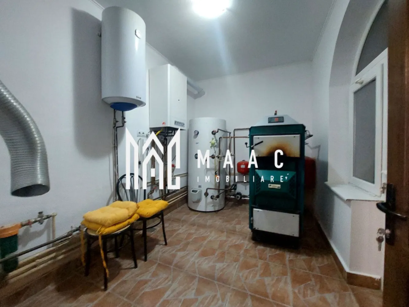 Casă | 4 camere | 240 MPU | Acces auto | Mediaș