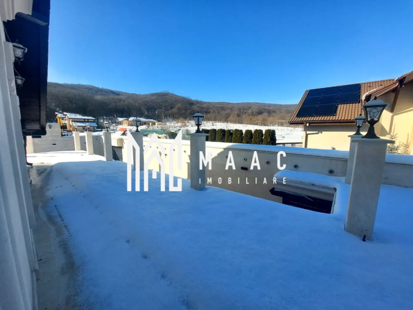 Casă | 4 camere | 240 MPU | Acces auto | Mediaș