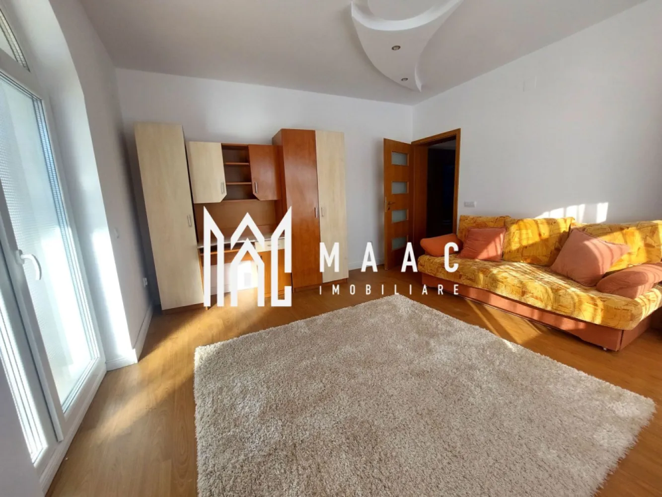 Casă | 4 camere | 240 MPU | Acces auto | Mediaș