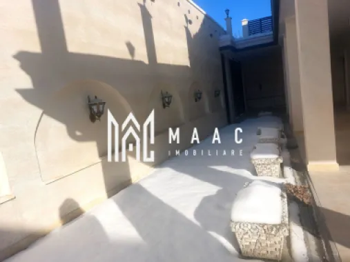 Casă | 4 camere | 240 MPU | Acces auto | Mediaș