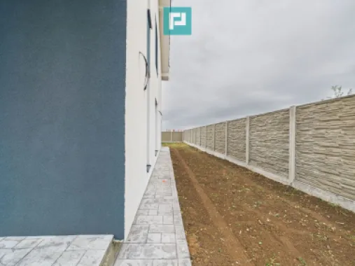 Duplex semi-finisat cu 3 camere, 3 băi în Pișchia