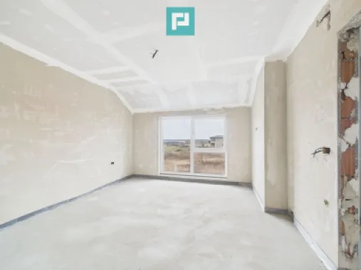 Duplex semi-finisat cu 3 camere, 3 băi în Pișchia