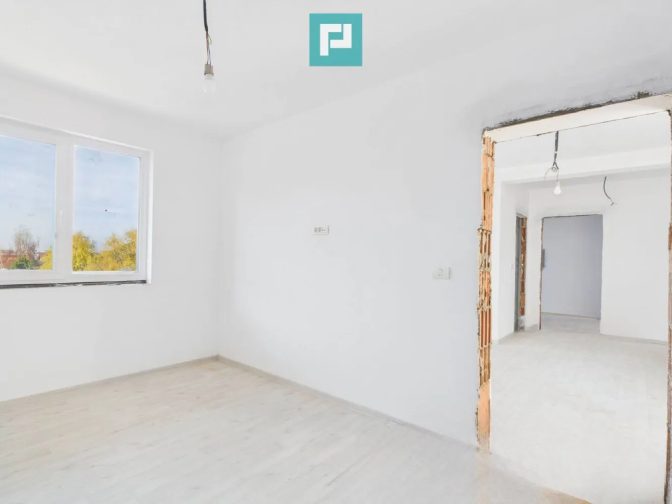 Penthouse cu terasă generoasă, în inima Chișodei