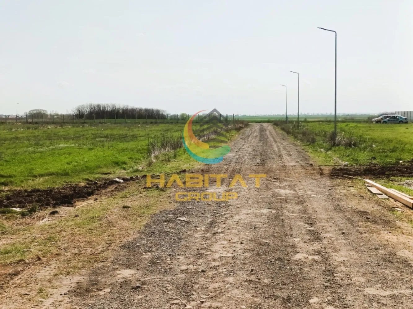 Teren intravilan 409 mp | Rate disponibile | Berceni - Vidra - Habitat Group oferă spre vânzare teren intravilan situat în Vidra, cu suprafață de 409 mp, perfect pentru construcția unei locuințe într-o zonă rezidențială în plină dezvoltare.

Preț: 29.800 euro (TVA inclus) | Comision 0% | Achiziție în rate (avans 30%)

Detalii teren:
- Suprafață: 409 mp 
- Deschidere: 16 m
- Adâncime: 22,58 m

Utilități:
- Curent electric disponibil la lot

Avantaje:
- Stradă amenajată
- Zonă liniștită, ideală pentru familie
- Potrivit pentru investiție imobiliară

📞 Contact: 0773 795 896 – Cornel Blanaru