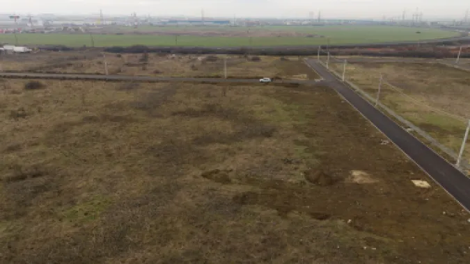 Teren intravilan de 605 mp în Vladimirescu