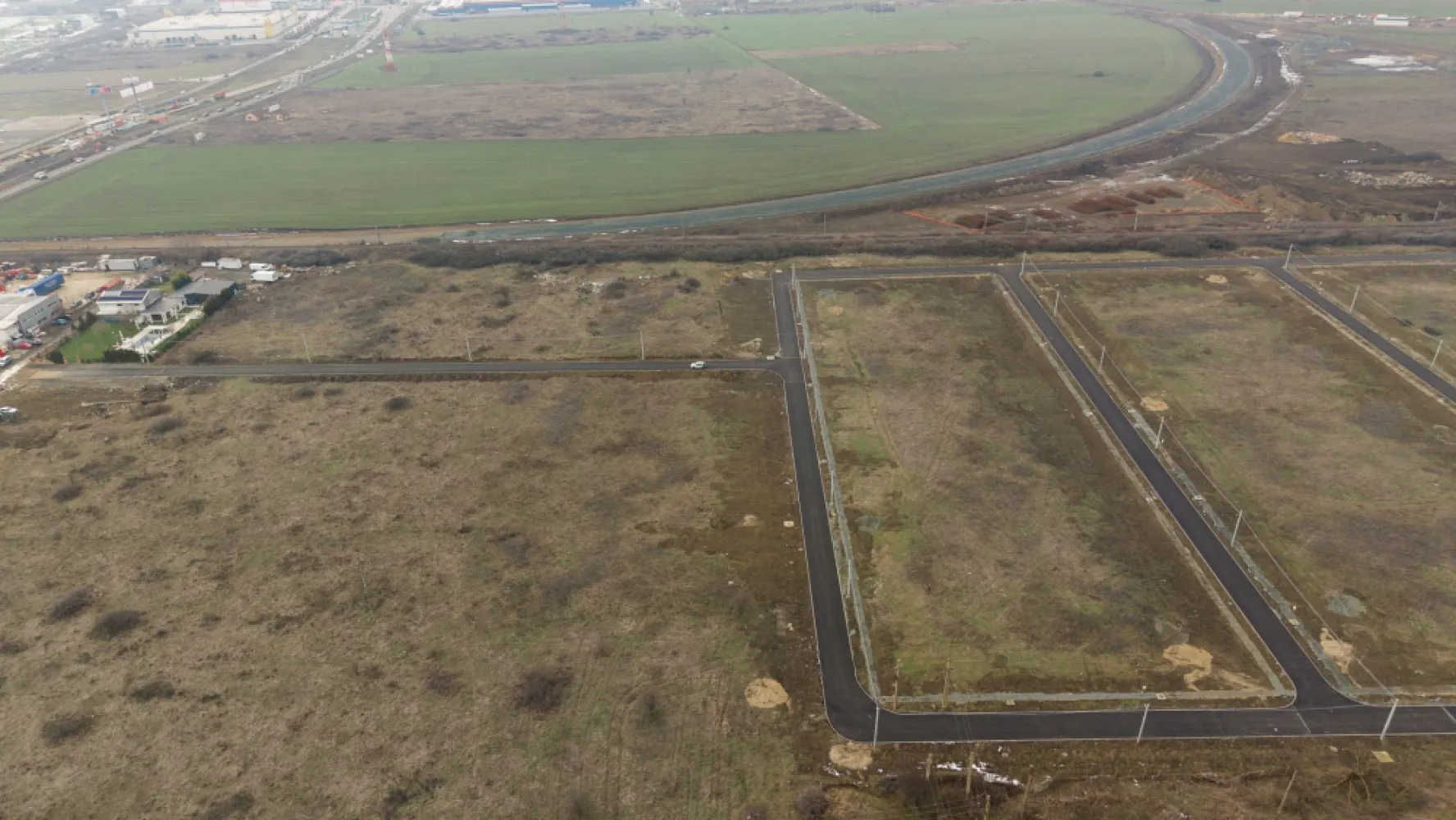 Teren intravilan de 605 mp în Vladimirescu