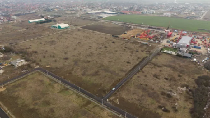 Teren intravilan de 606 mp în Vladimirescu