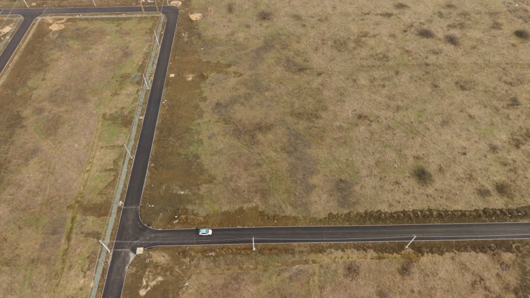 Teren intravilan de 606 mp în Vladimirescu