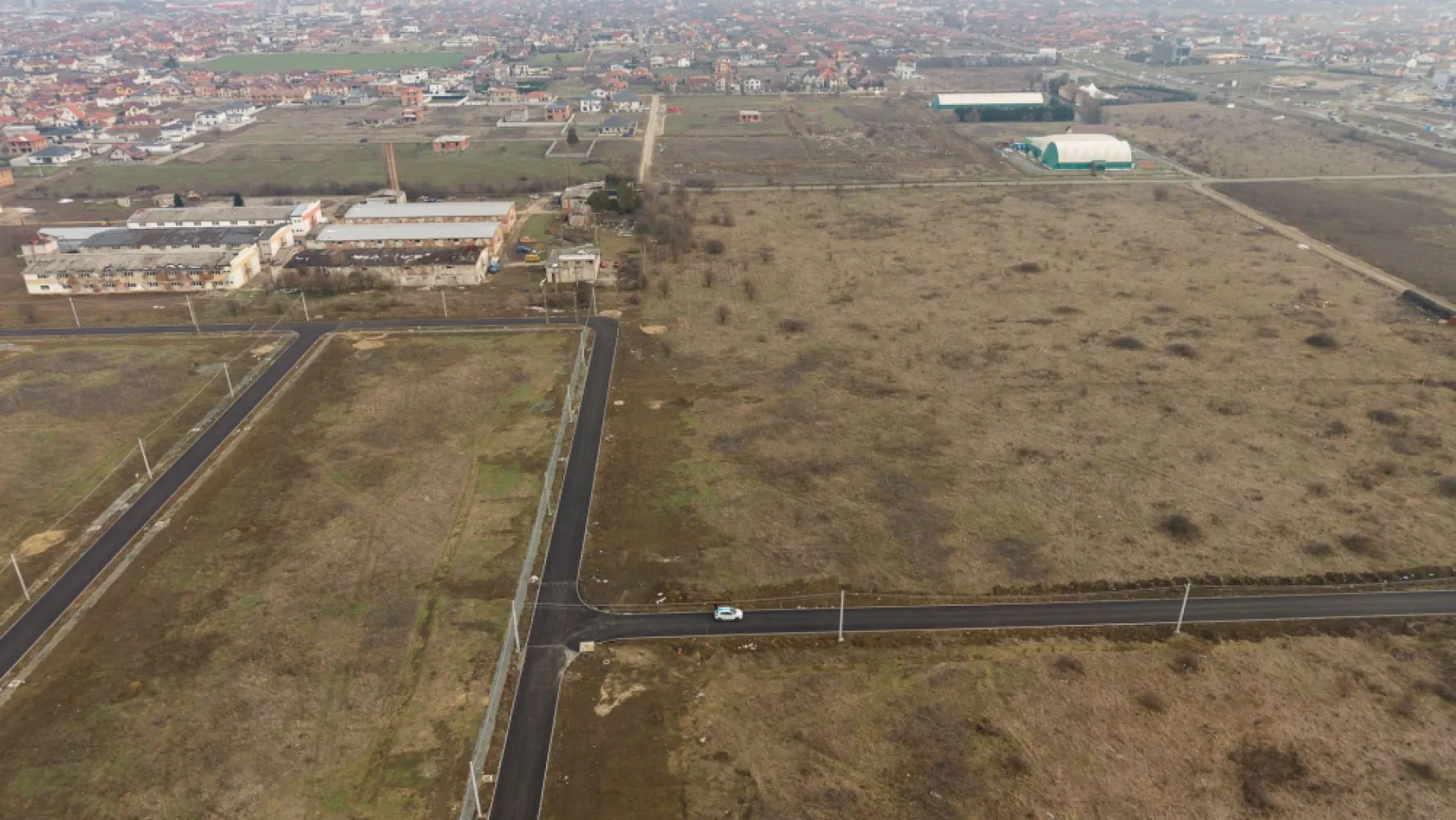 Teren intravilan de 606 mp în Vladimirescu