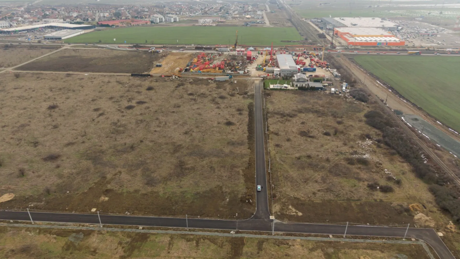 Teren intravilan de 606 mp în Vladimirescu