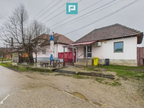 Casă modernă P+1, cu magazin, lângă orașul Sebiș