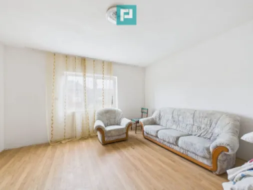 Casă modernă P+1, cu magazin, lângă orașul Sebiș