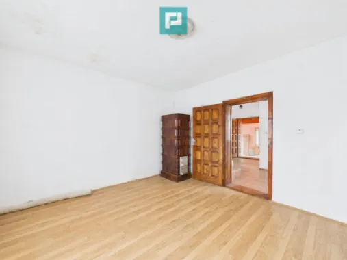 Casă modernă P+1, cu magazin, lângă orașul Sebiș