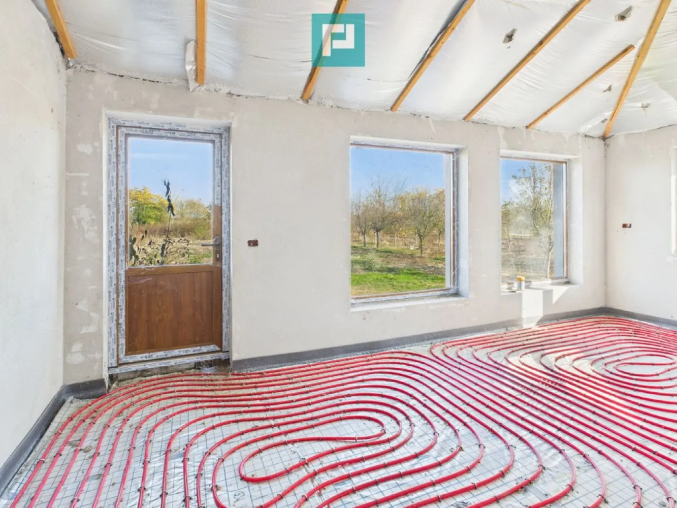 Proprietate impresionantă în Nădab