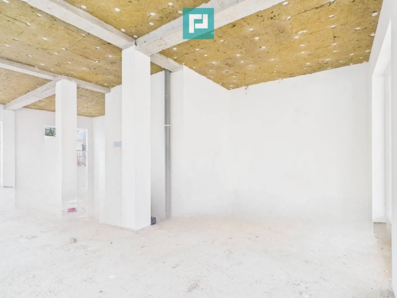 Spațiu comercial 83 mp - lângă Shopping City