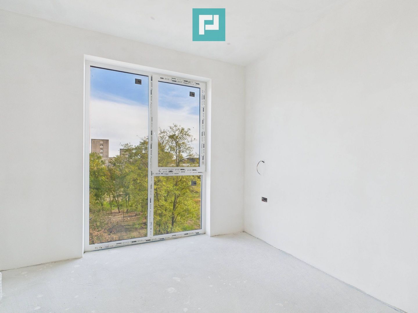 Apartament 54 mp spațios la mansardă în Freidorf