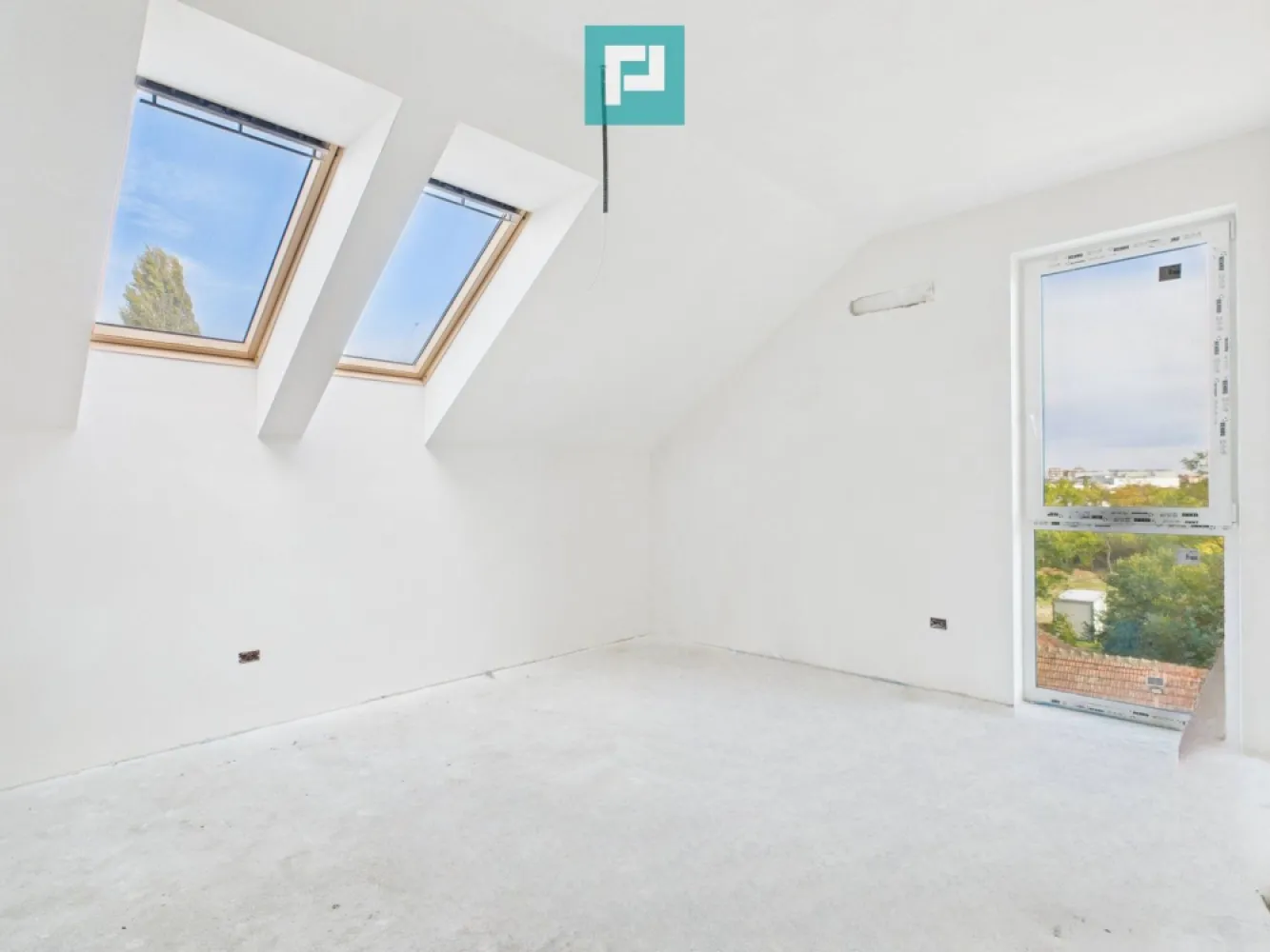 Apartament 54 mp spațios la mansardă în Freidorf