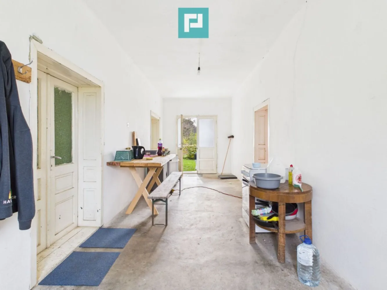 Casă cu teren generos Vărădia de Mureș - Stejar