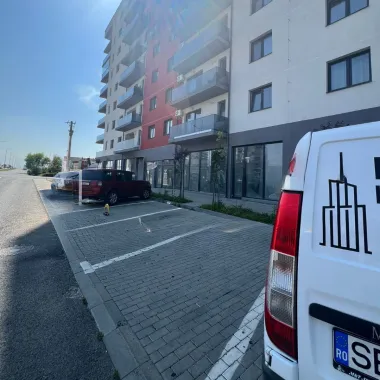 Spațiu comercial premium de vânzare – 140 mp – lângă Dedeman