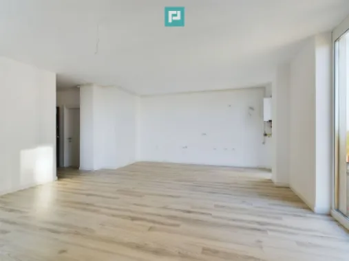 Apartament spațios cu 2 camere în Torontalului