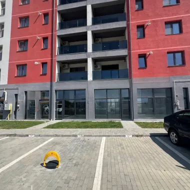 Spațiu comercial premium de vânzare – 140 mp – lângă Dedeman