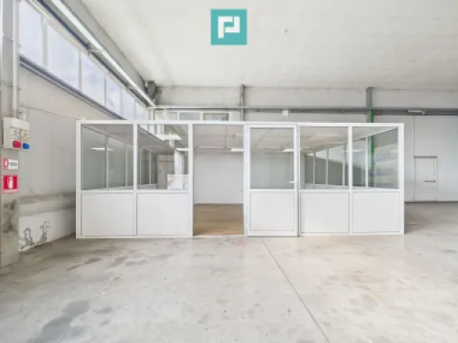 Spațiu depozitare 1.332 mp de închiriat în Ghiroda