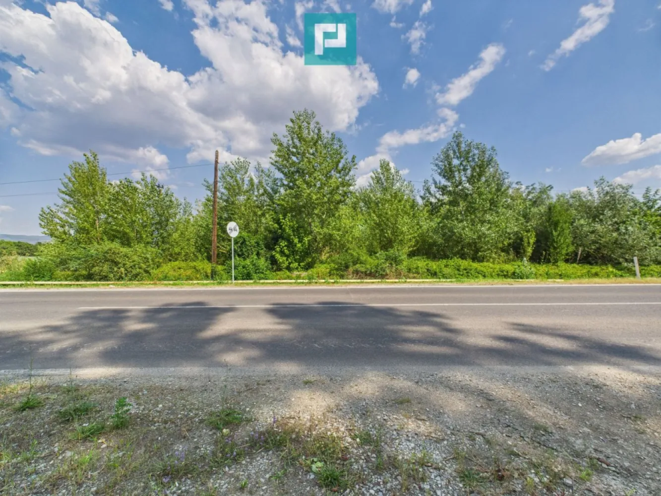 Teren extravilan de 5.219 mp în Geoagiu la șosea - Oportunitate rară în Geoagiu! Teren extravilan 5.219 mp, chiar la șosea – perfect pentru investiție inteligentă Dacă aștepți momentul potrivit pentru o investiție sigură, cu potențial real de creștere, acesta este acel moment. Aici ai loc, vizibilitate și libertatea de a transforma acest teren într-un proiect profitabil – fie el industrial, agricol, comercial sau turistic, în frumoasa zonă a orașului Geoagiu, care îți oferă exact acel sentiment de început promițător. Poziționat într-o zonă liniștită, dar în același timp accesibilă, terenul îți permite să vezi clar viitorul proiect pe care îl poți ridica aici—fie că te gândești la o investiție sigură, la o dezvoltare turistică sau la o afacere în creștere. Acces direct la șosea – ideal pentru logistică și vizibilitate Suprafață generoasă: 5.219 mp – potrivit pentru proiecte variate Zonă în plină dezvoltare – un loc unde investițiile încep să înflorească Dacă îți dorești un teren care îmbină potențialul investițional cu liniștea specifică zonei, aici ai ocazia perfectă. Dă-mi un semn și îți ofer cu drag toate detaliile de care ai nevoie. Poate chiar aici începe următorul tău proiect de succes Consultant imobiliar : Laurentiu Caraman Telefon : 0721824896 Email : laurentiu.caraman@propertylab.ro CP2664906 }}