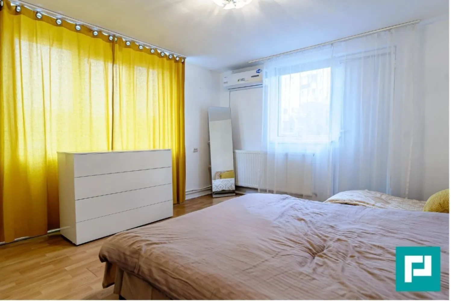 Proprietate cu 5 camere Aurel Vlaicu