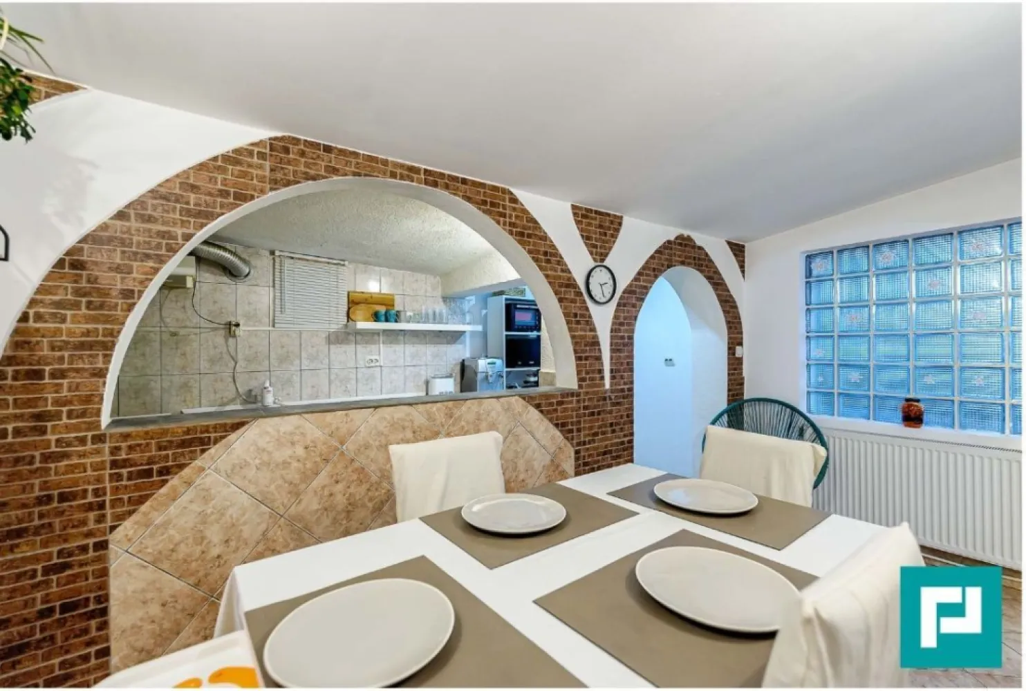 Proprietate cu 5 camere Aurel Vlaicu