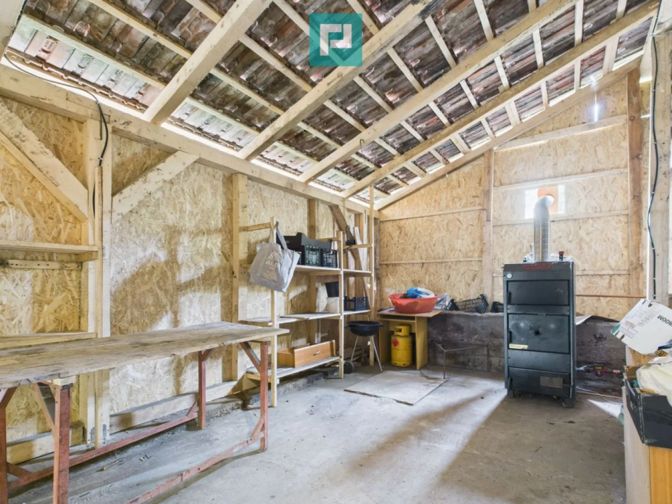 Casă individuală 90 mp, teren 719 mp în Murani