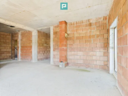 Casă la roșu pe parter - Moșnița Veche