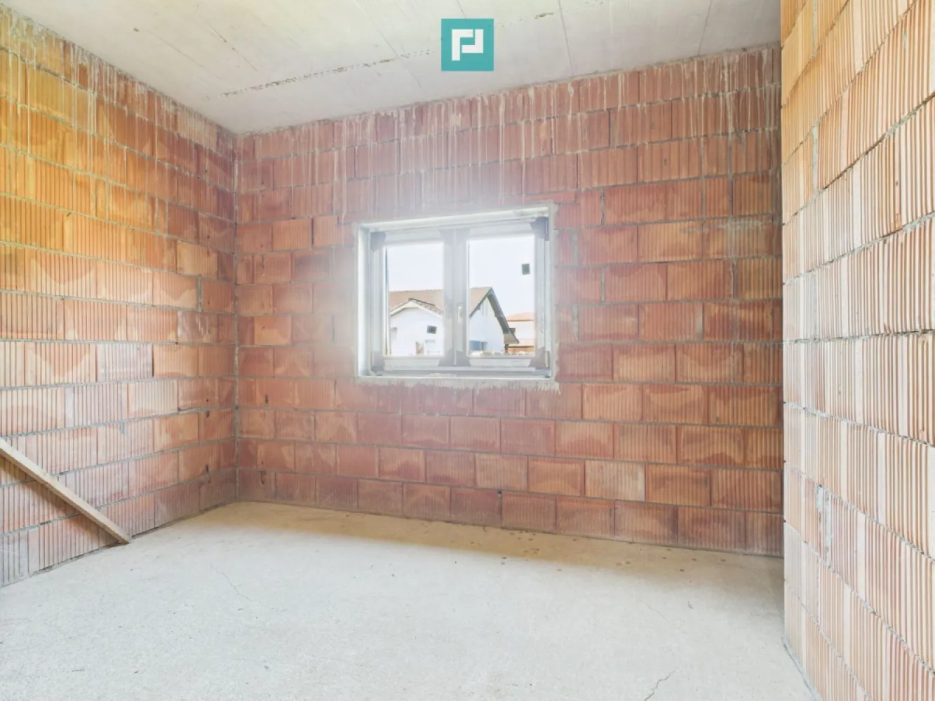 Casă la roșu pe parter - Moșnița Veche