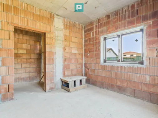 Casă la roșu pe parter - Moșnița Veche