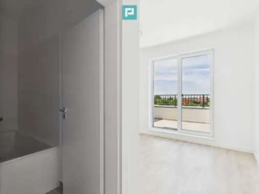 Apartament 3 camere , 2 băi , zona Freidorf