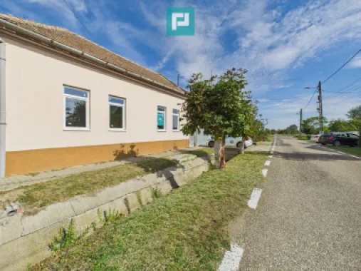 Casă spatioasă și solidă în Pecica