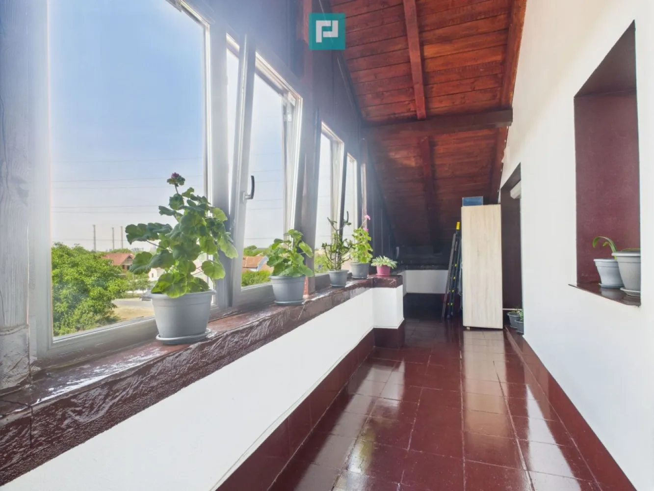 Apartament deosebit cu 3 camere , zona Fratelia