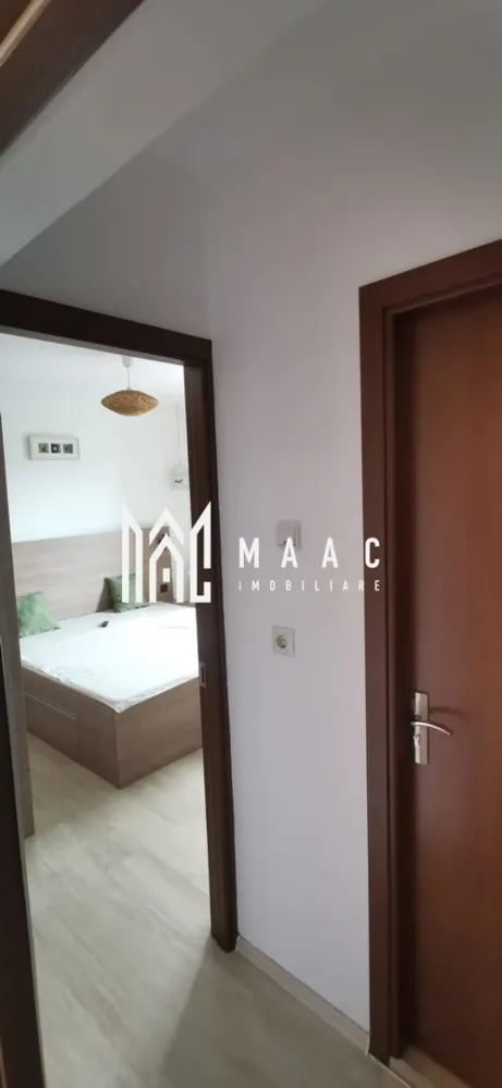Apartament 2 camere I 56 MPU I Soseaua Alba Iulia-Turnisor - MAAC Imobiliare vă propunem spre vanzare vânzare apartament cu 2 camere, situat în cartierul Turnișor, la etajul 3 al unui bloc cu lift Apartamentul are o suprafață de 56 mp și este compartimentat eficient. Compartimentare: bucătărie spațioasă living luminos dormitor baie 2 holuri 2 debarale 2 balcoane Apartamentul se vinde complet mobilat și utilat, fiind pregătit pentru mutare imediată. Este dotat cu: centrală termică aer condiționat sistem de alarmă mașină de spălat rufe cuptor electric plită pe gaz frigider Ideal atât pentru locuință personală, cât și pentru investiție. Pentru mai multe detalii si programarea unei vizionari va rugam sa specificati ID: CP2857547. }}
