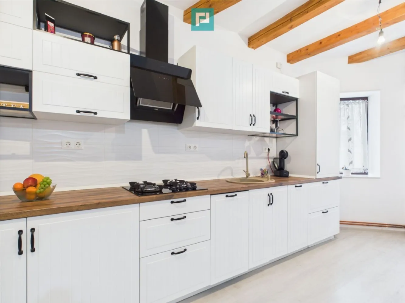 Casă Individuală cu spațiu comercial - Variaș