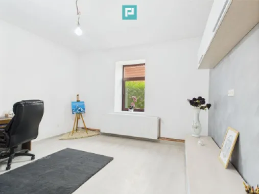 Casă Individuală cu spațiu comercial - Variaș