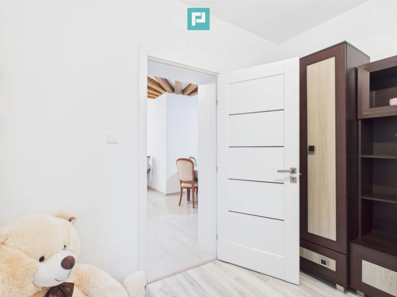 Casă Individuală cu spațiu comercial - Variaș