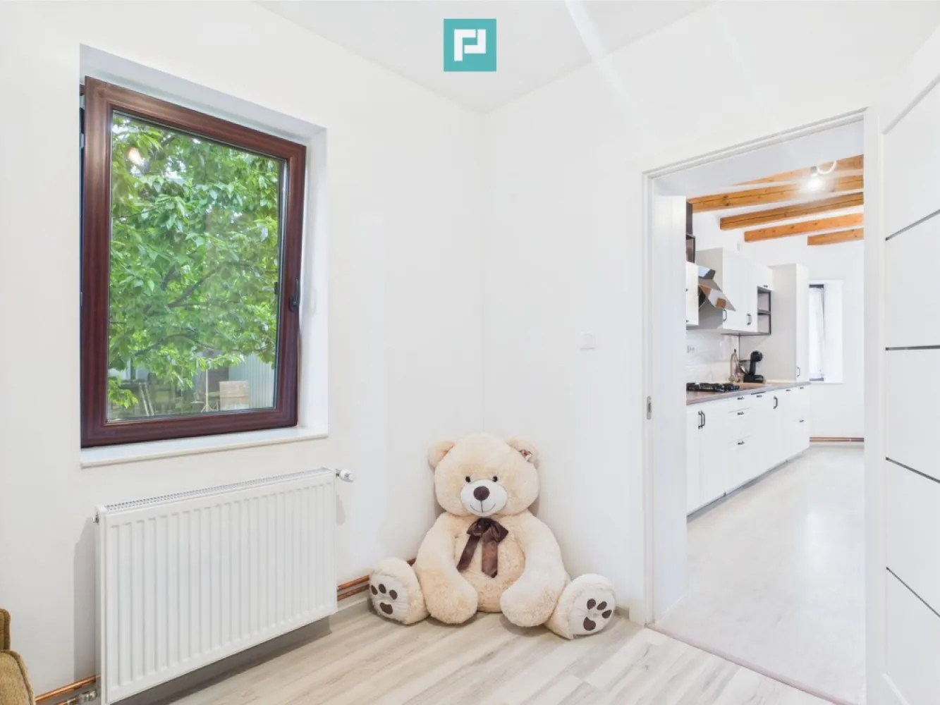 Casă Individuală cu spațiu comercial - Variaș