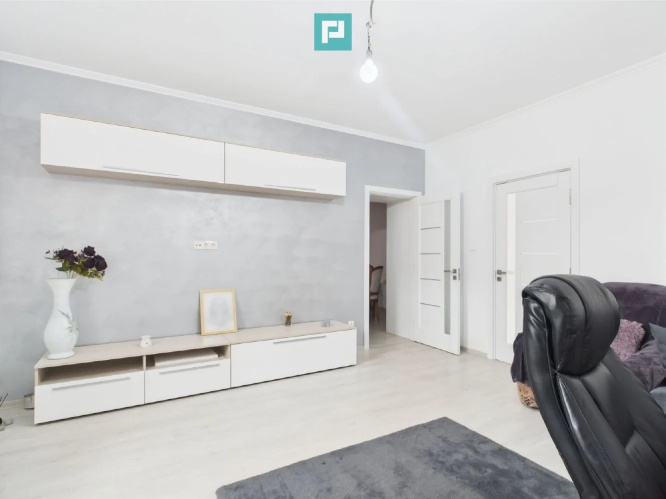 Casă Individuală cu spațiu comercial - Variaș