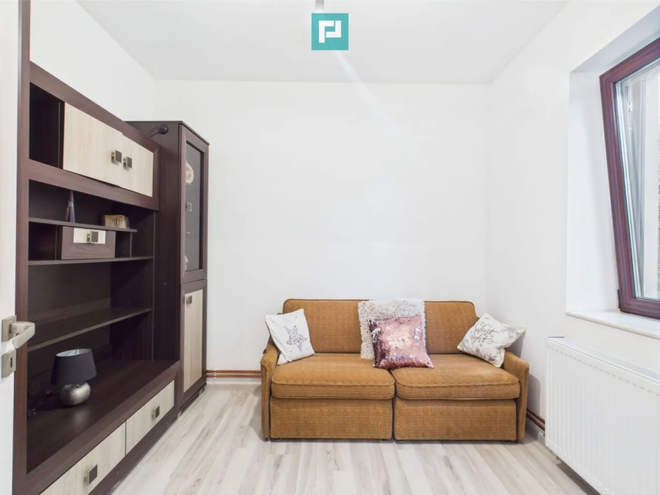 Casă Individuală cu spațiu comercial - Variaș