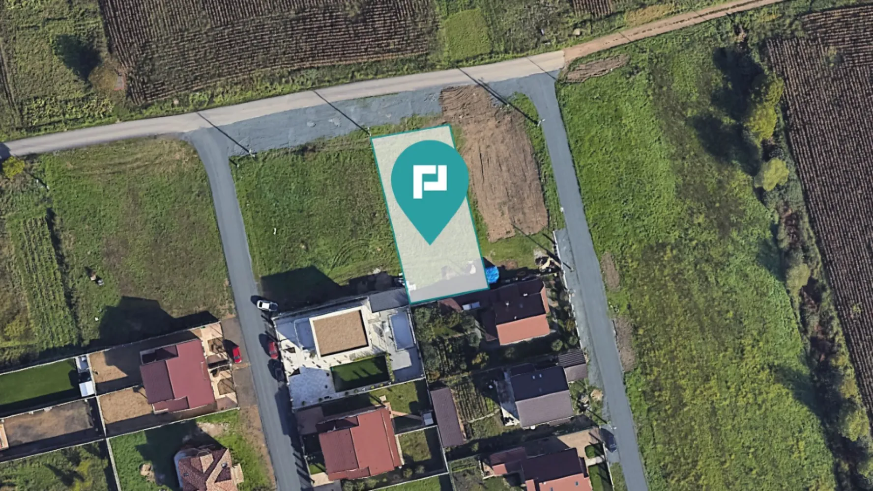 Teren intravilan – zonă în plină dezvoltare - Teren intravilan de vânzare – Ghiroda, zona în plină dezvoltare Property Lab vă propune spre vânzare un teren intravilan cu potențial excelent de investiție, situat în comuna Ghiroda, la doar câteva minute de Timișoara. Caracteristici: - Suprafață: 698 mp - Front stradal: 18 ml - Conform Certificatului de Urbanism, terenul este destinat pentru clădiri de locuit individuale și dotări social-culturale (grădinițe, cabinete, afterschool etc.) - Toate utilitățile: apă, gaz, canalizare, curent electric – la parcelă - Acces facil și zonă liniștită, ideală pentru locuire Poziționat într-o comunitate modernă, cu acces rapid către oraș, terenul este perfect pentru dezvoltatori sau familii care își doresc să construiască într-un cadru urban dar aerisit. Pentru detalii sau programarea unei vizionări: Dina Driment – Consultant Imobiliar Property Lab Tel: 0721869140 Email: dina.driment@propertylab.ro CP2458722 }}