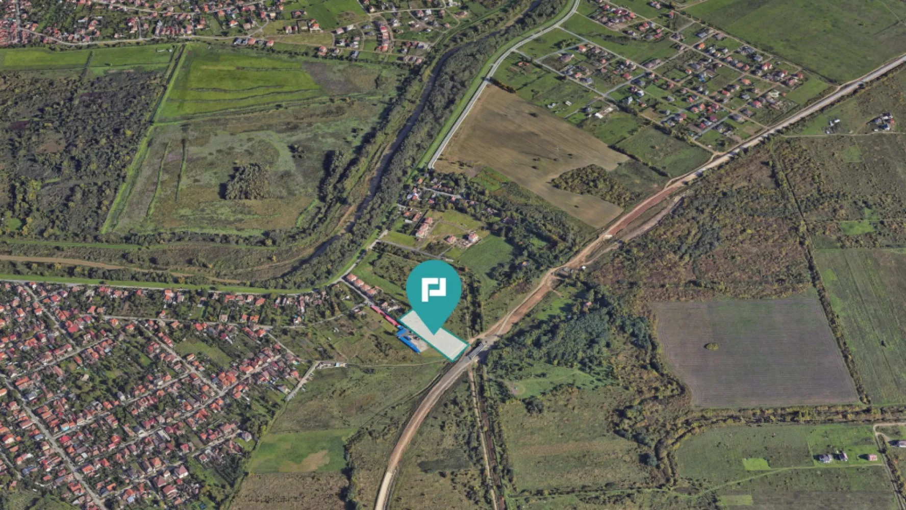 Terenuri intravilane , lângă Centura Sud - Terenuri intravilane – Timișoara | 6.801 mp + 1.540 mp | Zonă strategică Property Lab vă oferă spre vânzare două terenuri intravilane situate în imediata vecinătate, într-o zonă excelentă din Timișoara, în apropierea Centurii Sud , cu acces direct din asfalt și utilități complete: apă, gaz, curent electric. - Teren 1: 6.801 mp - Teren 2: 1.540 mp Se pot vinde separat sau împreună, în funcție de nevoile cumpărătorului, iar prețul este de 50 de euro / mp. Localizare excelentă, în imediata apropiere a Centurii Sud, ideal pentru dezvoltări cu destinație industrială, logistică, comercială sau servicii. Acces facil pentru TIR și trafic intens Deschidere generoasă Zonă aflată în plină dezvoltare O oportunitate rară pentru investitori sau dezvoltatori! Pentru mai multe informații, nu ezitați să mă contactați. Dina Driment – Consultant Imobiliar Property Lab telefon : 0721 869 140 e-mail : dina.driment@propertylab.ro CP2457190 }}