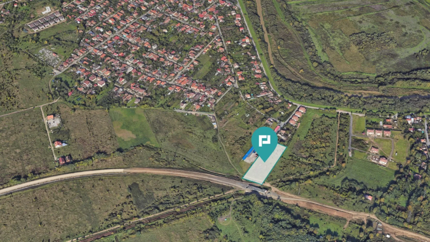 Terenuri intravilane , lângă Centura Sud - Terenuri intravilane – Timișoara | 6.801 mp + 1.540 mp | Zonă strategică Property Lab vă oferă spre vânzare două terenuri intravilane situate în imediata vecinătate, într-o zonă excelentă din Timișoara, în apropierea Centurii Sud , cu acces direct din asfalt și utilități complete: apă, gaz, curent electric. - Teren 1: 6.801 mp - Teren 2: 1.540 mp Se pot vinde separat sau împreună, în funcție de nevoile cumpărătorului, iar prețul este de 50 de euro / mp. Localizare excelentă, în imediata apropiere a Centurii Sud, ideal pentru dezvoltări cu destinație industrială, logistică, comercială sau servicii. Acces facil pentru TIR și trafic intens Deschidere generoasă Zonă aflată în plină dezvoltare O oportunitate rară pentru investitori sau dezvoltatori! Pentru mai multe informații, nu ezitați să mă contactați. Dina Driment – Consultant Imobiliar Property Lab telefon : 0721 869 140 e-mail : dina.driment@propertylab.ro CP2457190 }}